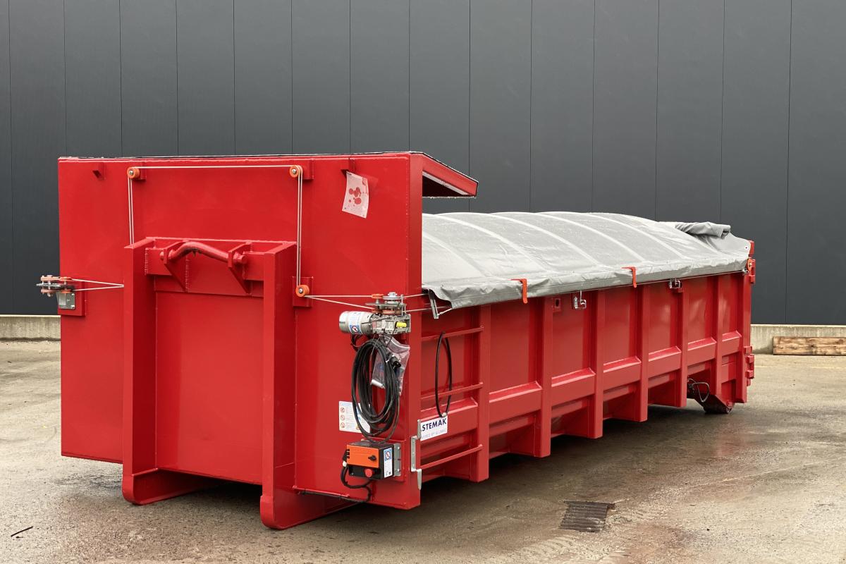 Containers met elektrisch zeilafdeksysteem