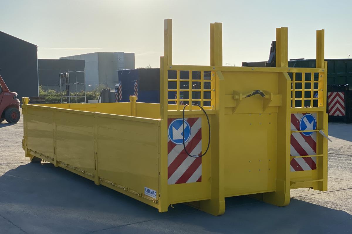Containers met aluminium zijdeuren 