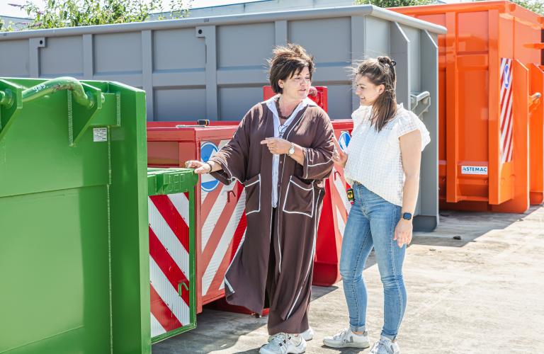 Bespreken containers